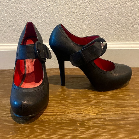 Madeline Goth Platform Heels Size 8 - Picture 2 of 4